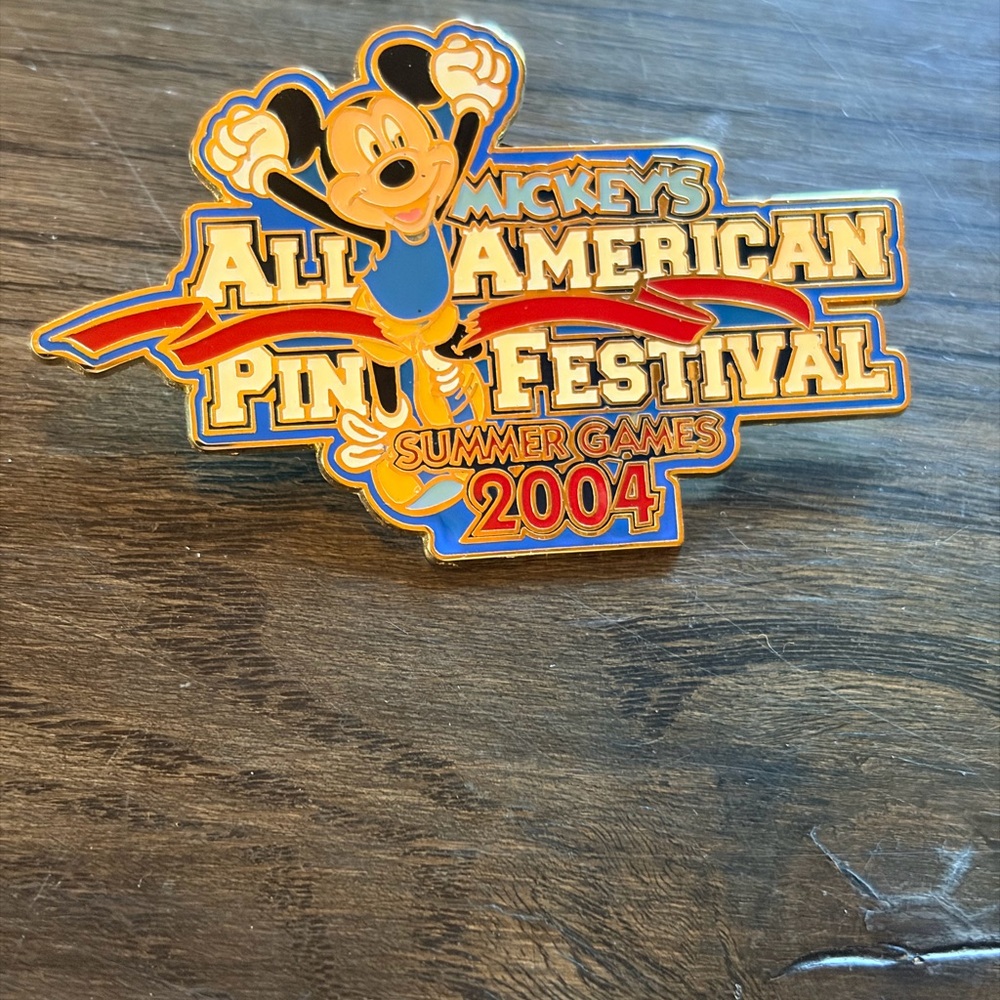Disney Mickey All American Pin Festival 2004 Enamel Pin